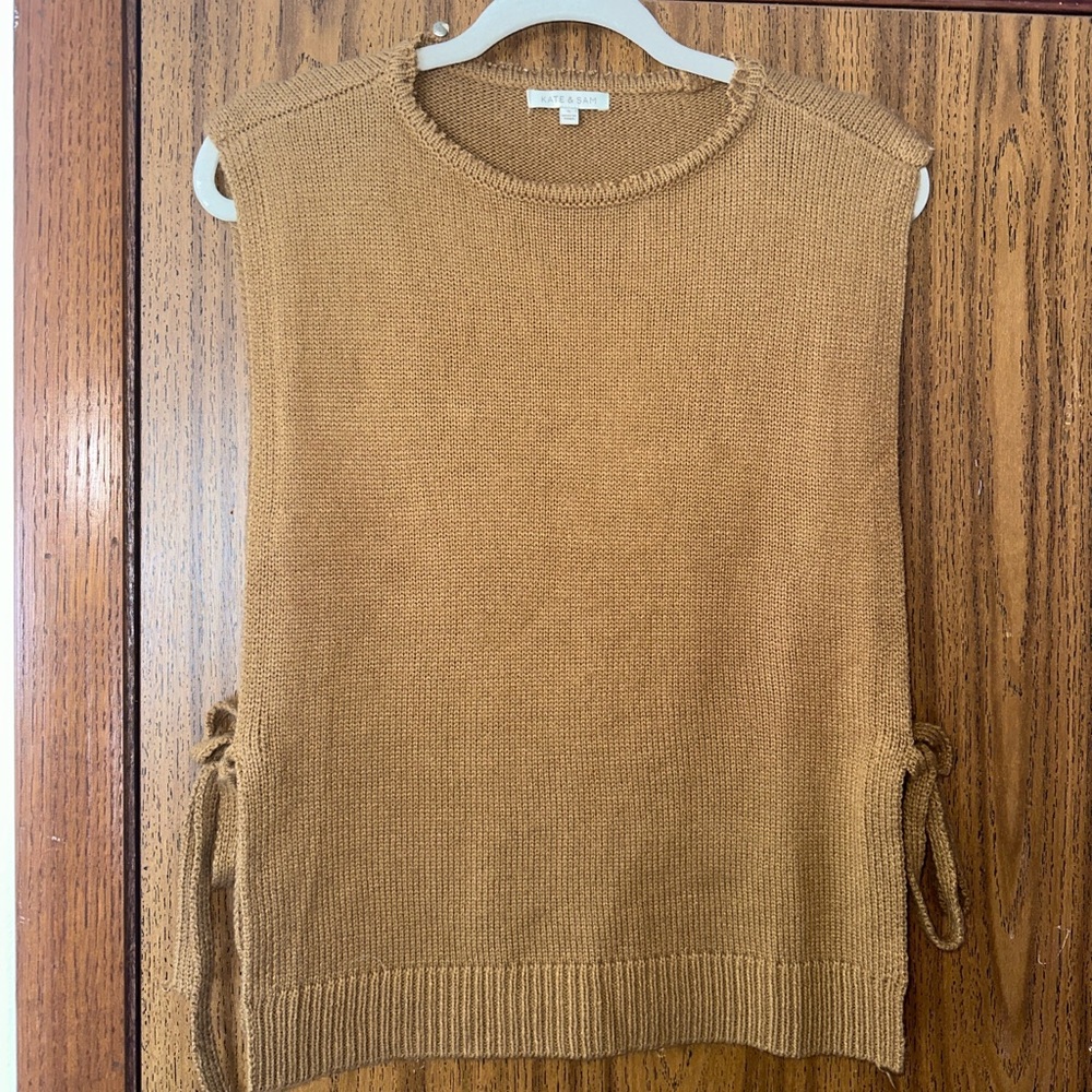 Women’s sweater vest